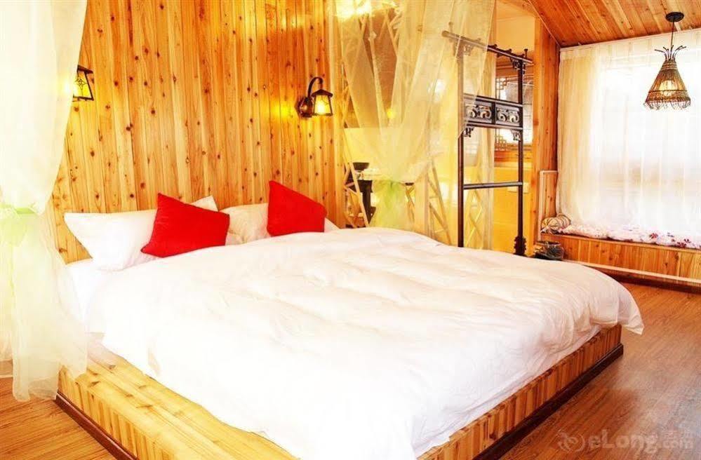 Lijiang Overseas Club Hotel Exterior foto